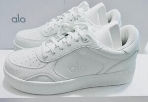 ALO Recovery Mode Sneaker- Women's size 9/ Men's Size 7.5 Natural White. NWT's